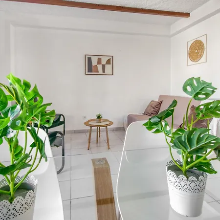 Apartman Chabolas By Interhome *